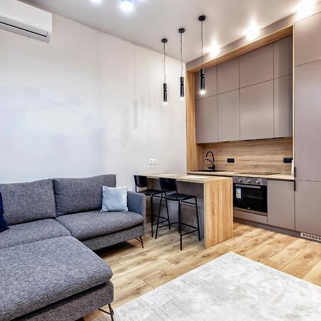 Aura Business Class Apartment Астана Екстериор снимка