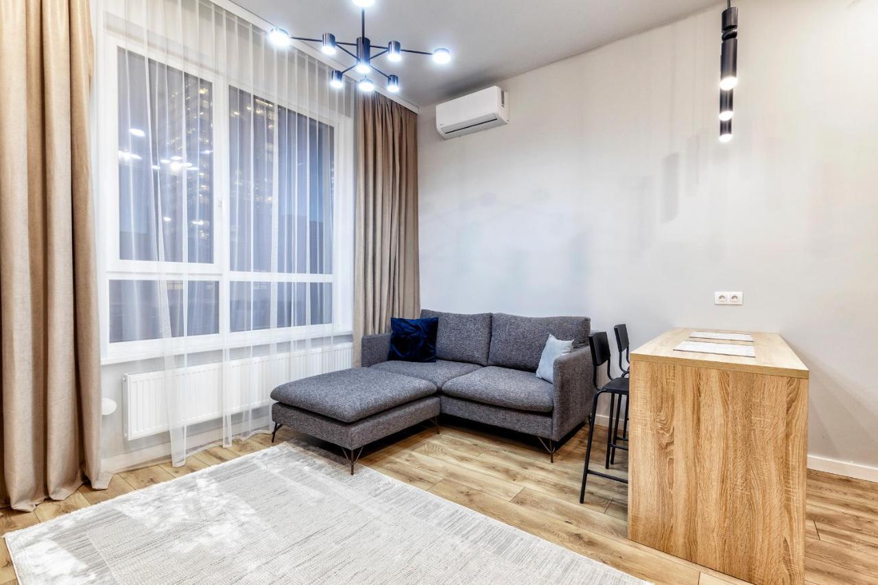 Aura Business Class Apartment Астана Екстериор снимка